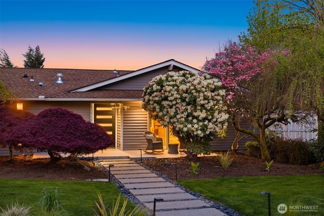 13720 94th Avenue NE, Kirkland, WA 98034