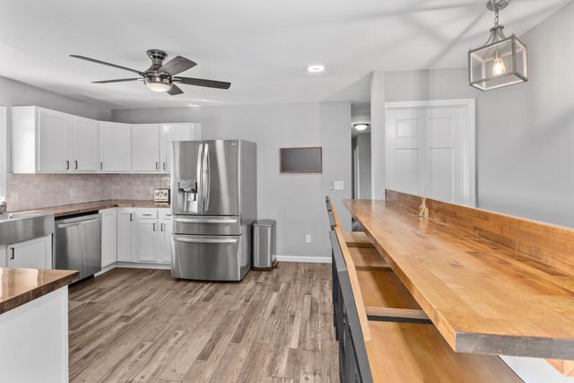 176 S 200 W, Valparaiso, IN 46385