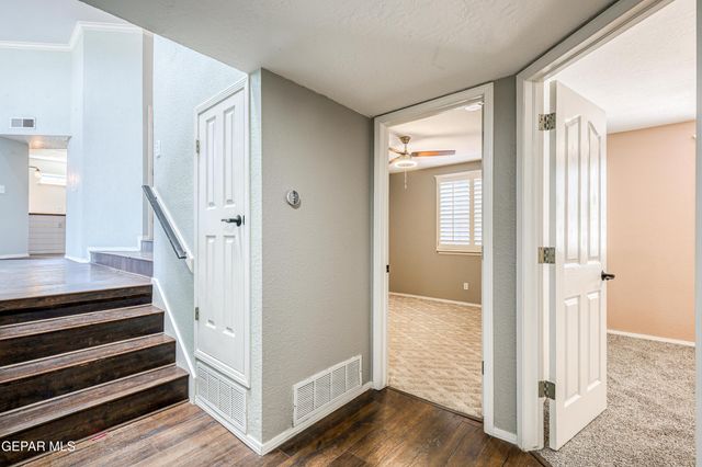 6821 PEARL RIDGE Drive, El Paso, TX 79912