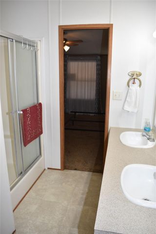 129 Suzanne DR, Bastrop, TX 78602