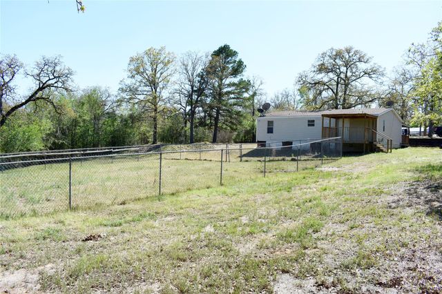 129 Suzanne DR, Bastrop, TX 78602