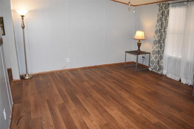 129 Suzanne DR, Bastrop, TX 78602