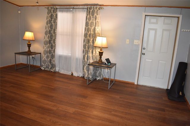 129 Suzanne DR, Bastrop, TX 78602