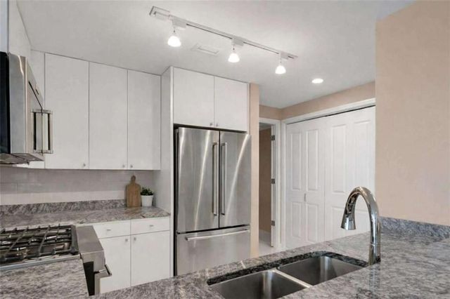 3338 Peachtree Road, Atlanta, GA 30326