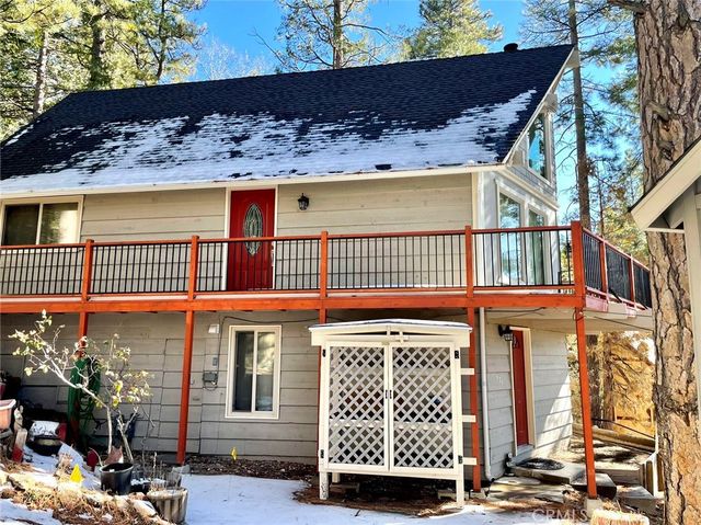 521 Grass Valley Road, Lake Arrowhead, CA 92352