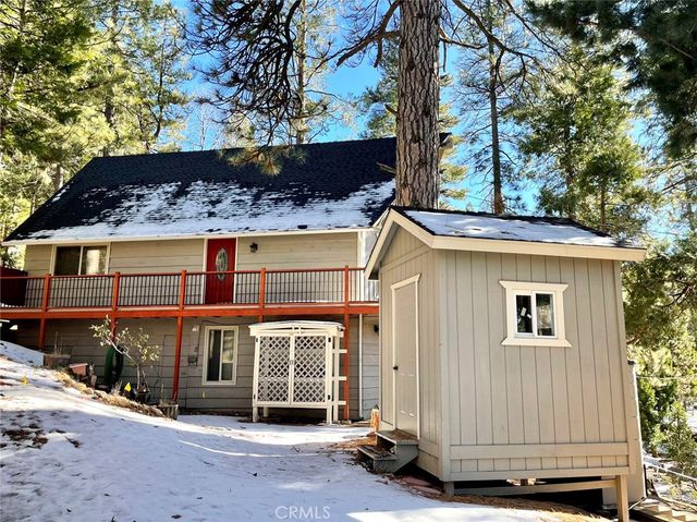 521 Grass Valley Road, Lake Arrowhead, CA 92352
