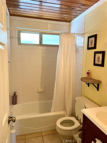 521 Grass Valley Road, Lake Arrowhead, CA 92352