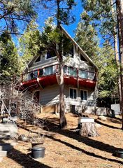 521 Grass Valley Road, Lake Arrowhead, CA 92352