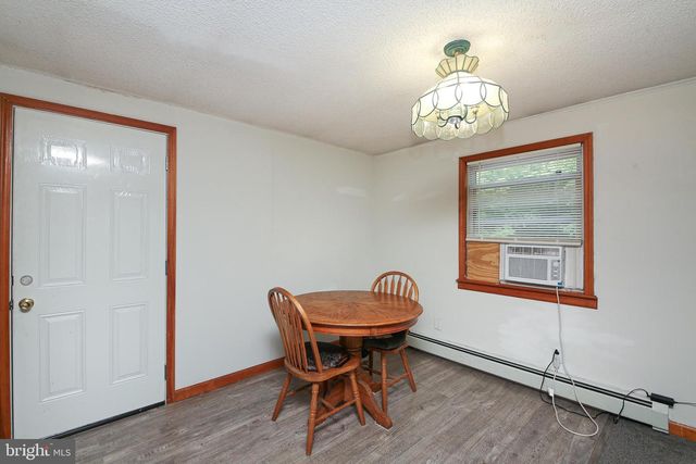 11 BLUE BERRY LN, Nesquehoning, PA 18240