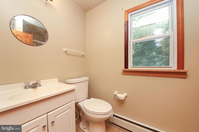 11 BLUE BERRY LN, Nesquehoning, PA 18240
