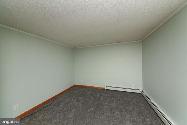 11 BLUE BERRY LN, Nesquehoning, PA 18240