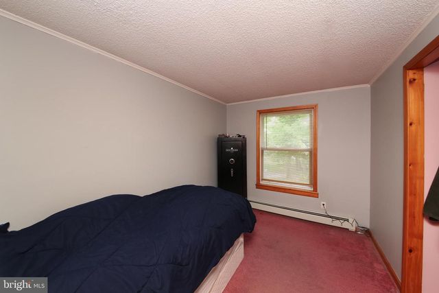 11 BLUE BERRY LN, Nesquehoning, PA 18240