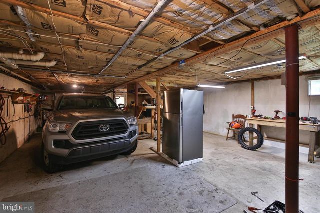 11 BLUE BERRY LN, Nesquehoning, PA 18240