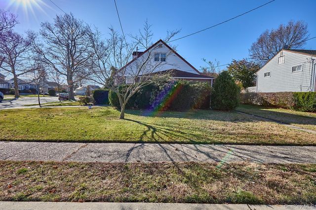 1068 Ashley Drive, Valley Stream, NY 11580