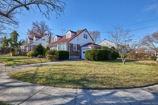 1068 Ashley Drive, Valley Stream, NY 11580