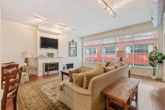 465 S Main St Apt 303, Memphis, TN 38103