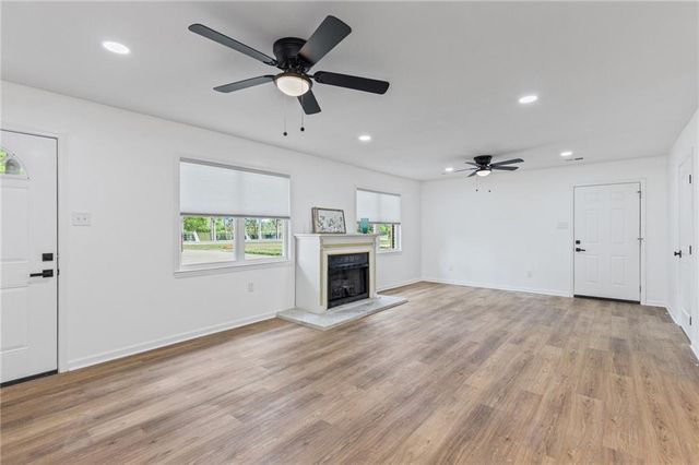 6701 Lott Road, Semmes, AL 36575