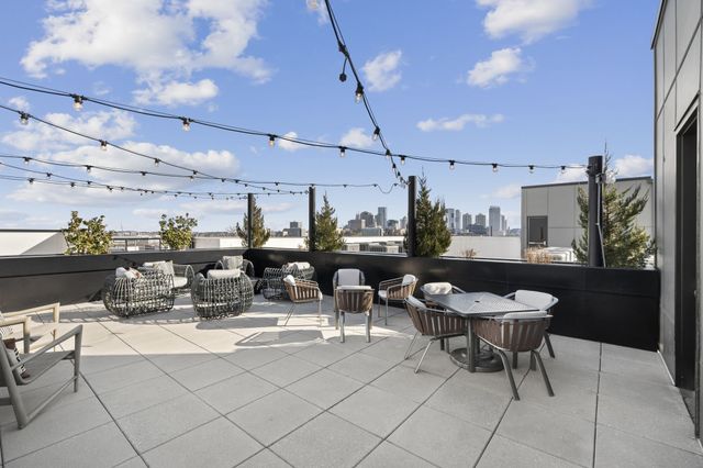 1125 10th Ave N Apt 205, Nashville, TN 37208