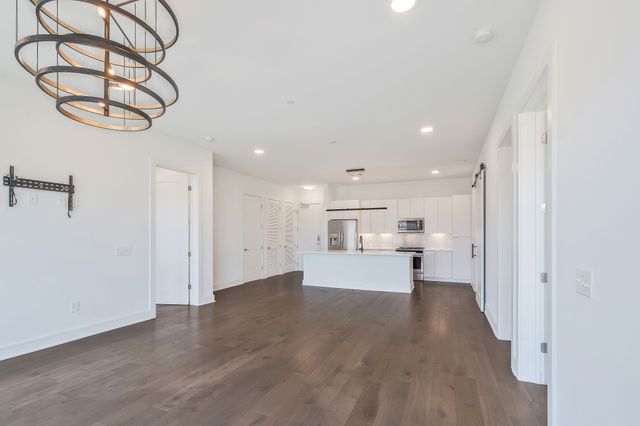 1125 10th Ave N Apt 205, Nashville, TN 37208