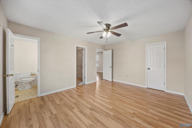 27595 South Road, Athens, AL 35613