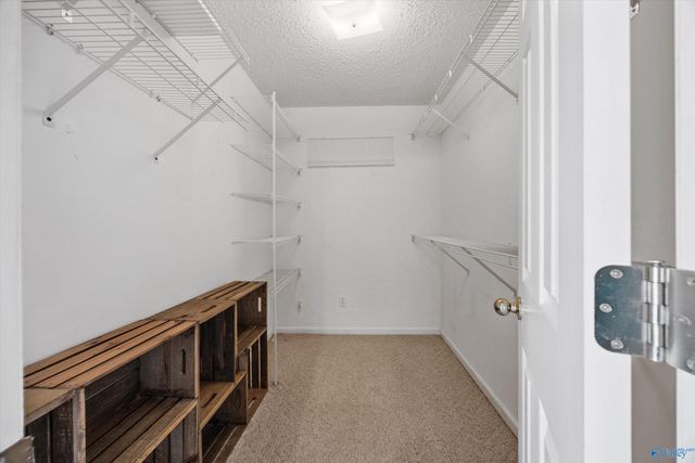 27595 South Road, Athens, AL 35613