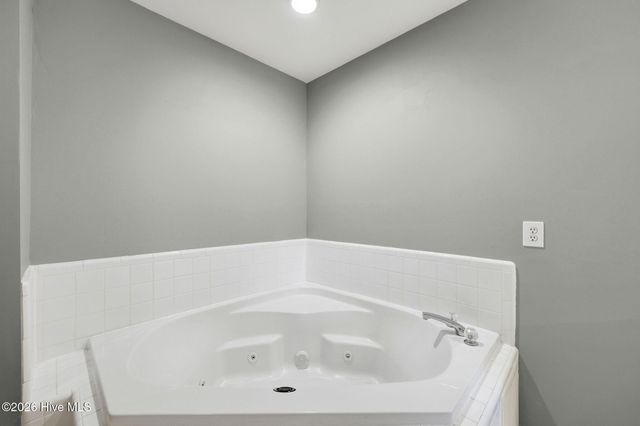 2207 Locksley Woods Drive G, Greenville, NC 27858