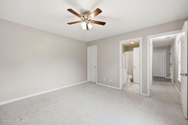 2207 Locksley Woods Drive G, Greenville, NC 27858