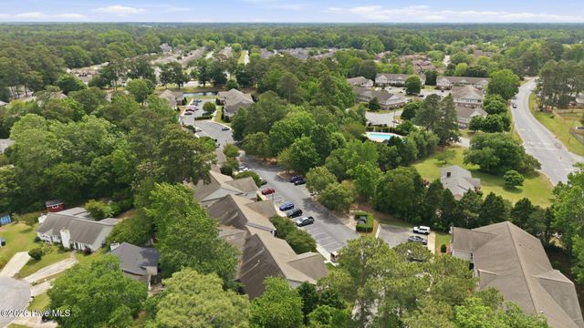 2207 Locksley Woods Drive G, Greenville, NC 27858