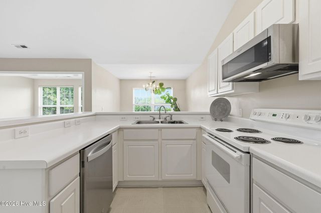 2207 Locksley Woods Drive G, Greenville, NC 27858