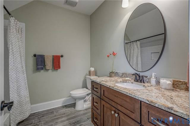 12700 Dell Hill Ct, Chester, VA 23831