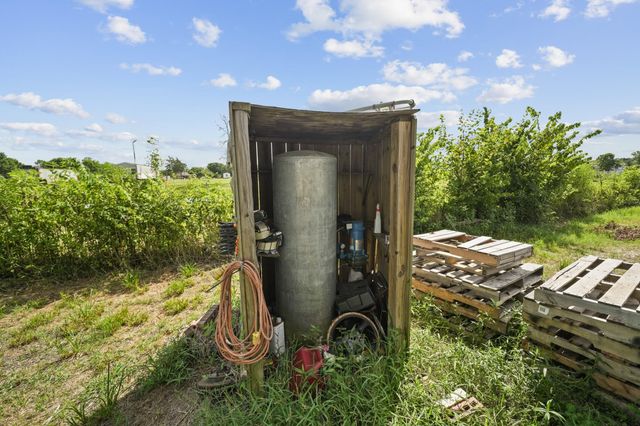 2974 Cr-146 Shroeder A, Alvin, TX 77511