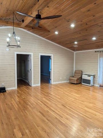59 Ck Cabin Drive, Hot Springs, NC 28743
