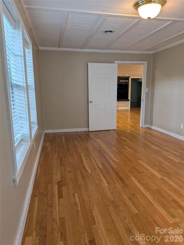 59 Ck Cabin Drive, Hot Springs, NC 28743