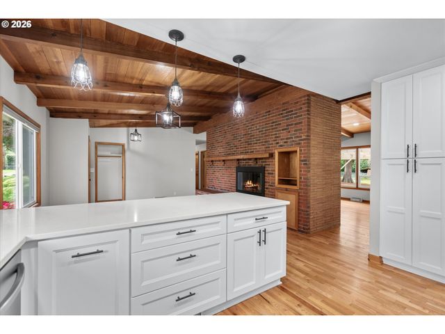 11345 Sw 92ND Ave, Portland, OR 97223