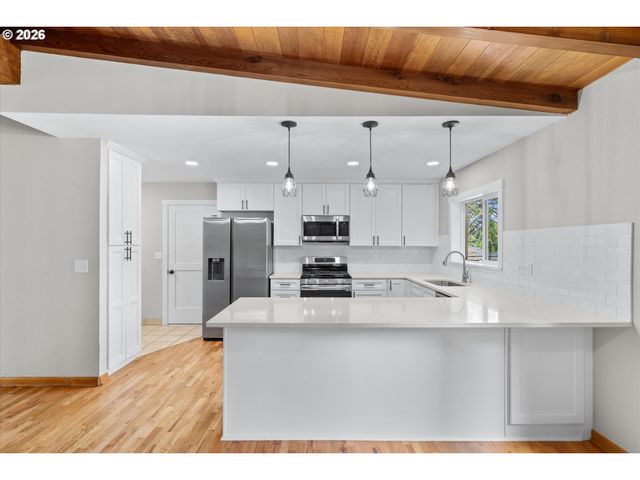 11345 Sw 92ND Ave, Portland, OR 97223