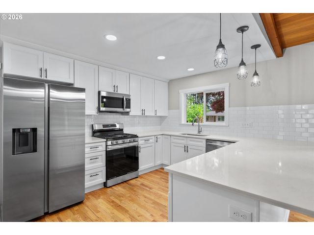 11345 Sw 92ND Ave, Portland, OR 97223