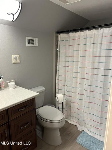 14008 Dundeewood Road, Biloxi, MS 39532