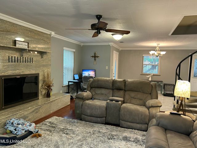 14008 Dundeewood Road, Biloxi, MS 39532