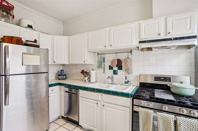 425 E Ellsworth Avenue, Denver, CO 80209