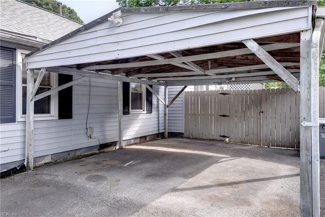 806 Pocahontas PL, Hampton, VA 23661