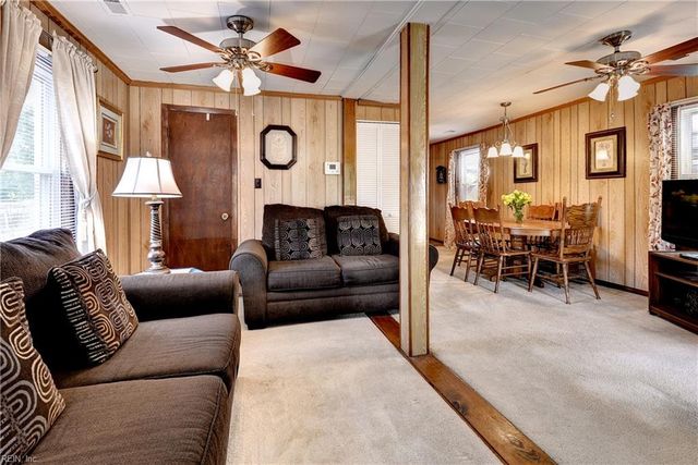 806 Pocahontas PL, Hampton, VA 23661