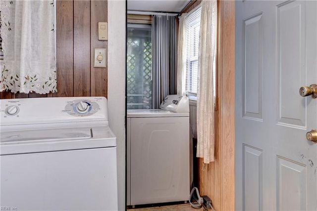 806 Pocahontas PL, Hampton, VA 23661