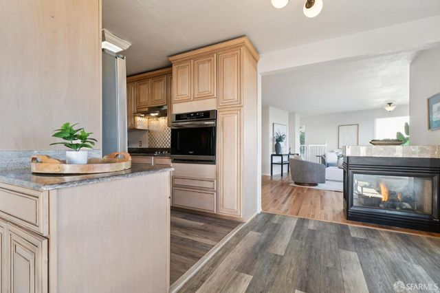 221 Cresta Vista Drive, San Francisco, CA 94127