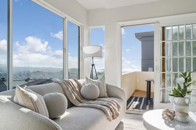 221 Cresta Vista Drive, San Francisco, CA 94127