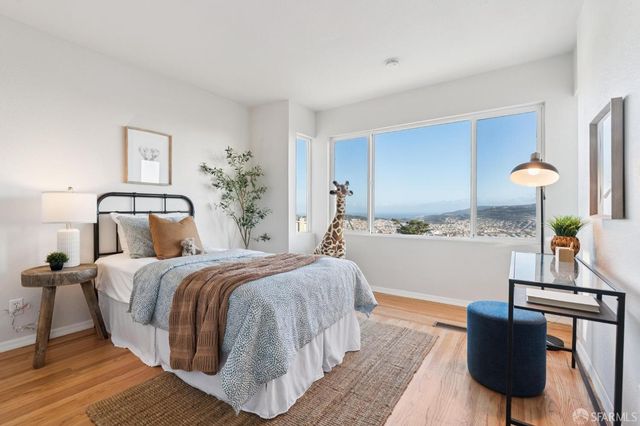 221 Cresta Vista Drive, San Francisco, CA 94127