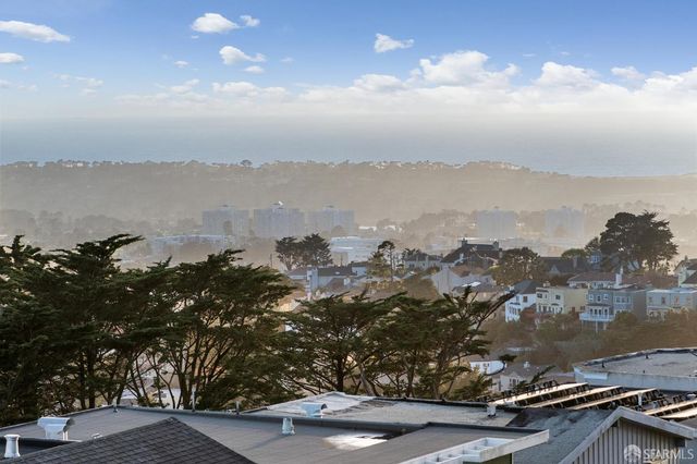 221 Cresta Vista Drive, San Francisco, CA 94127