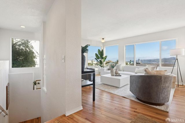 221 Cresta Vista Drive, San Francisco, CA 94127