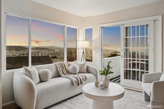 221 Cresta Vista Drive, San Francisco, CA 94127