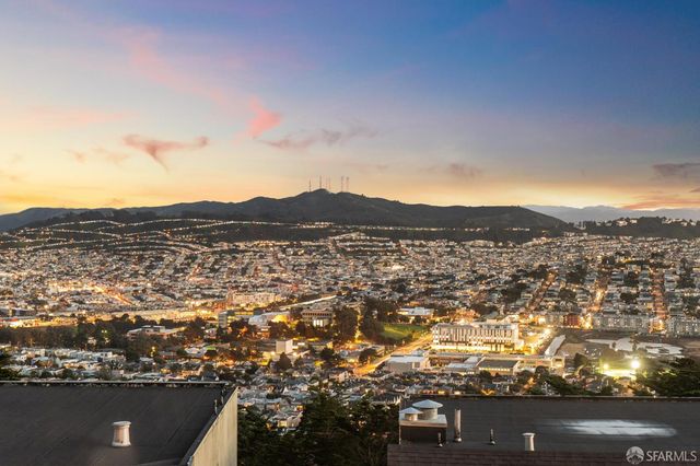 221 Cresta Vista Drive, San Francisco, CA 94127