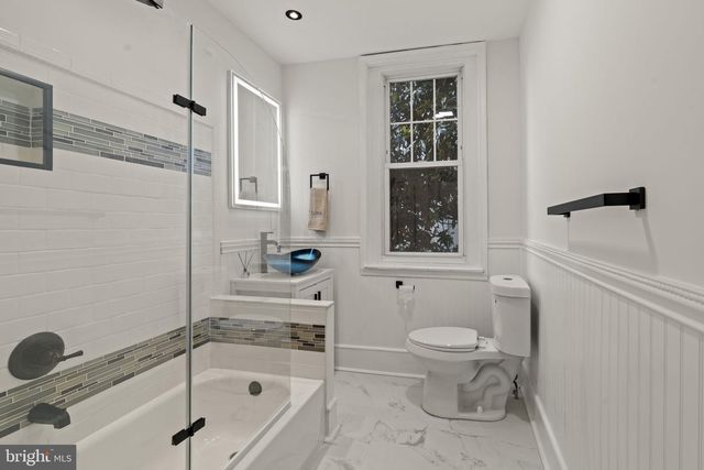 147 W HARVEY ST, Philadelphia, PA 19144